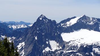 DSC01489 Vesper Peak (right, 6138 feet) and Sperry Peak (left, 5948 feet)